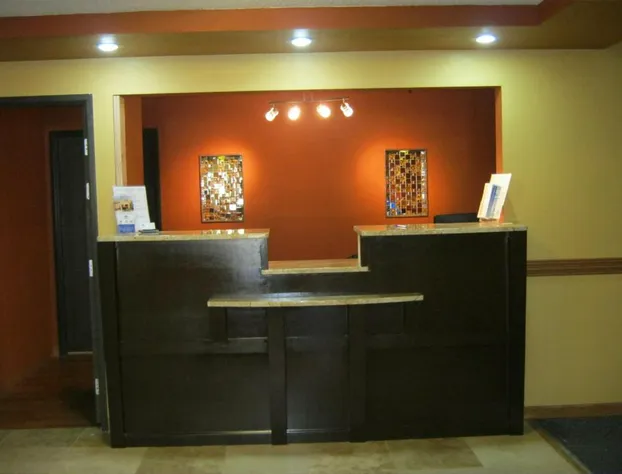 Burnsville Inn & Suites hotel detail image 4