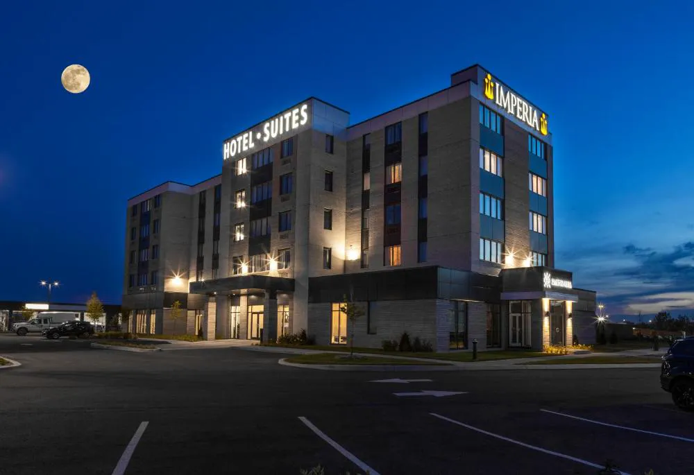 Imperia Hotel & Suites Boucherville hotel hero