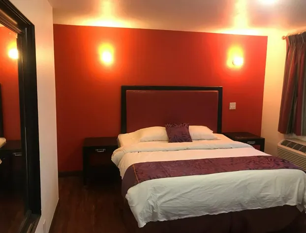 Norwalk Inn & Suites hotel detail image 2