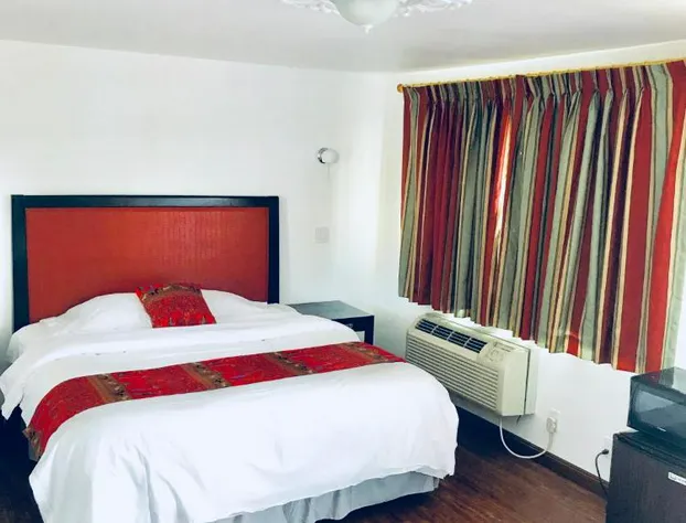 Norwalk Inn & Suites hotel detail image 4