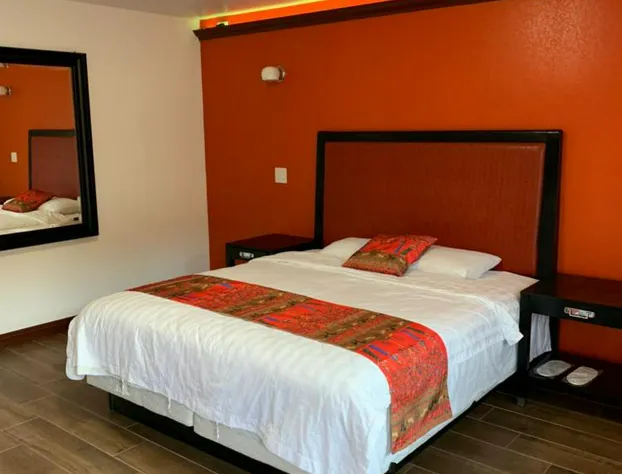 Norwalk Inn & Suites hotel detail image 4