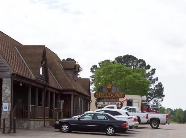 Sheldon's Motel by OYO Keysville Near Hwy 360 hotel detail image 1