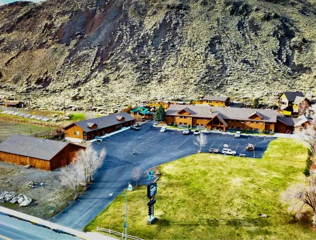 Yellowstone Village Inn and Suites hotel detail image 3