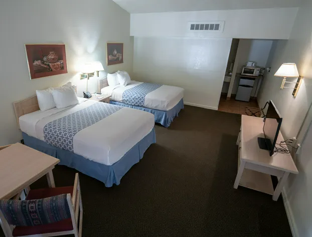 White's City Cavern Inn hotel detail image 2