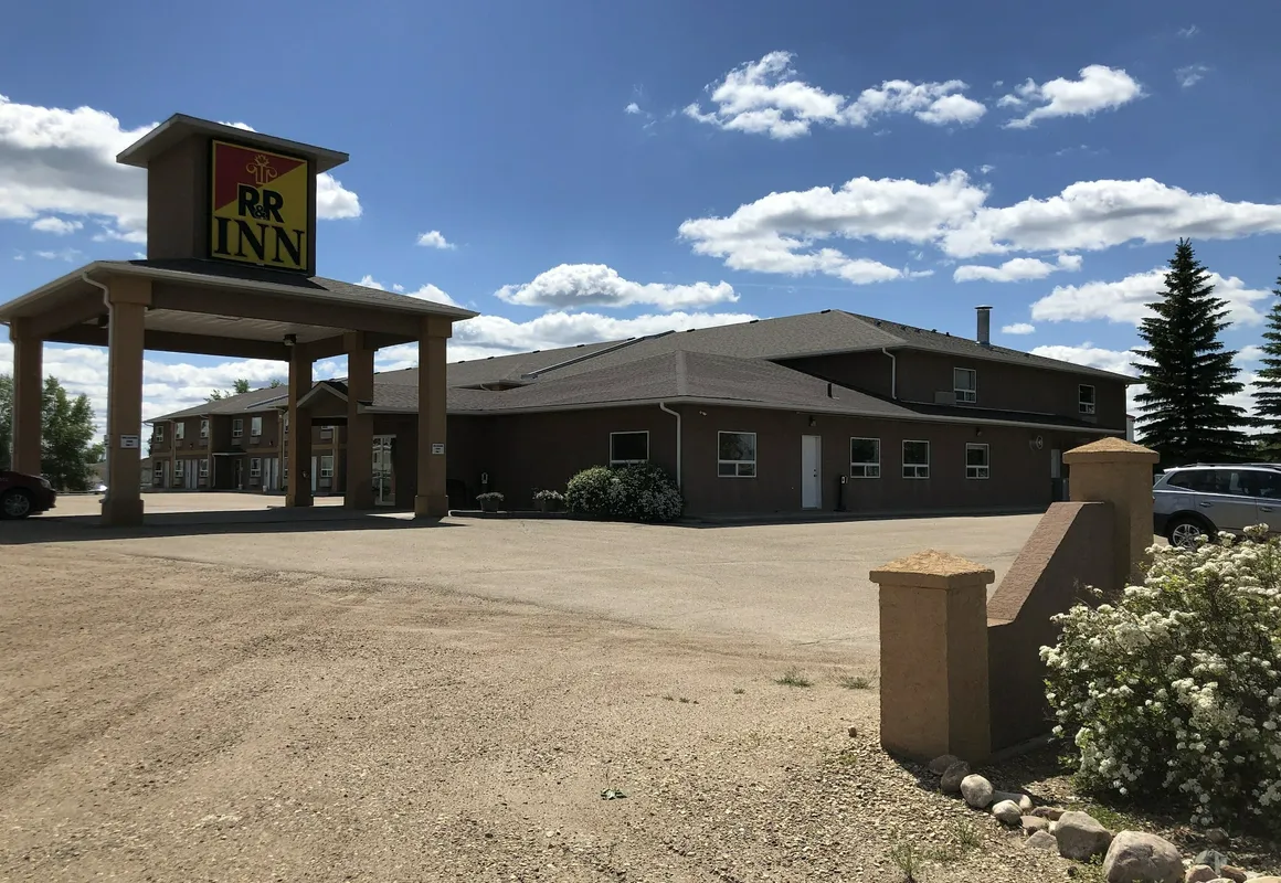 R & R Wainwright Inn hotel hero