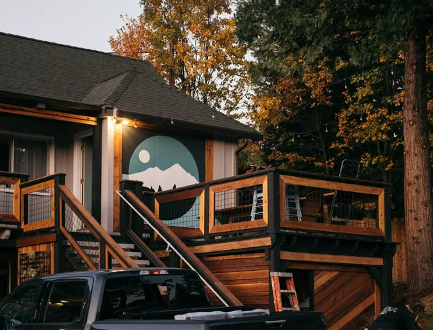 LOGE Mt. Shasta hotel detail image 4