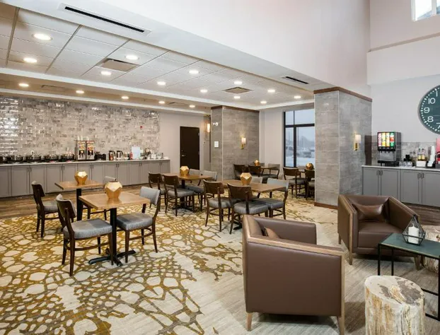 Pomeroy Inn & Suites Prince George hotel detail image 4