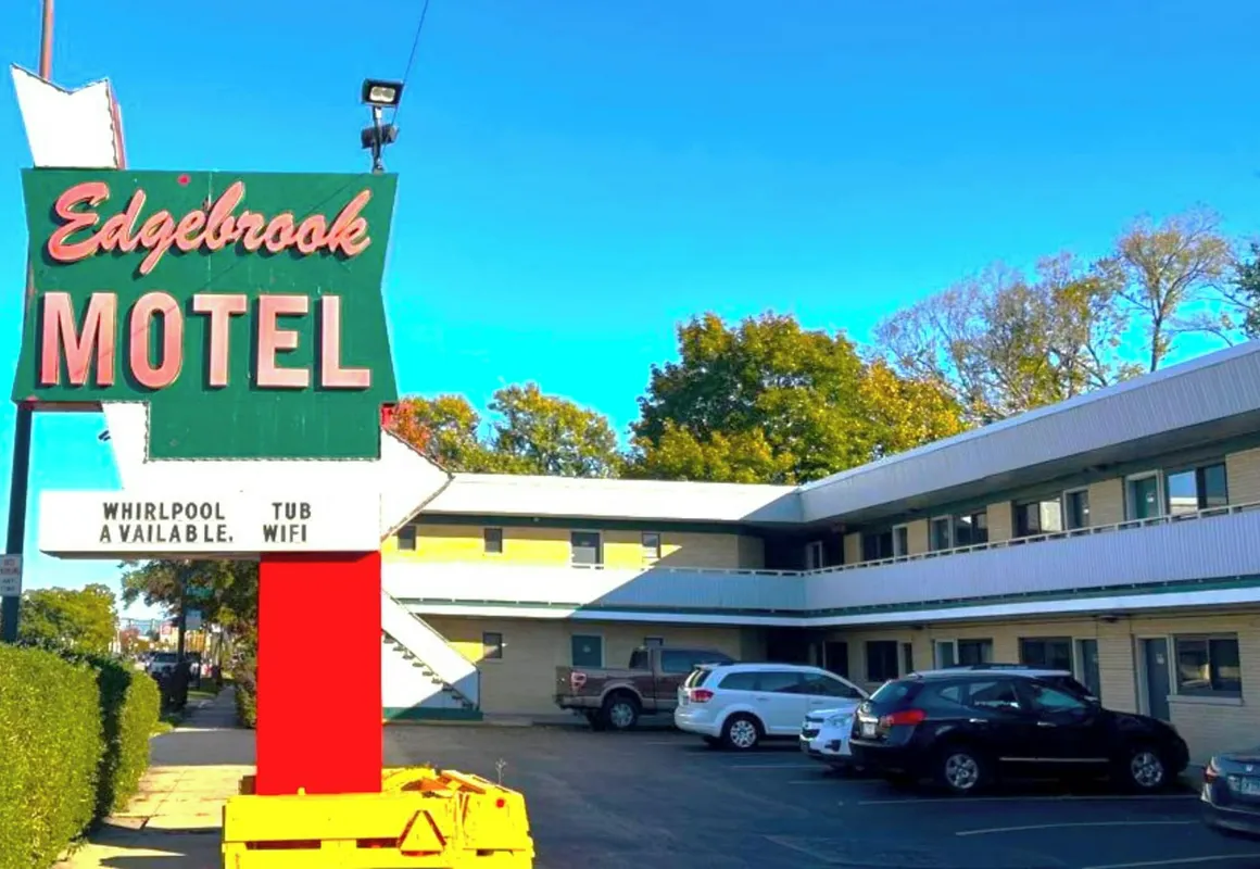 Motel Edgebrook Chicago North Shore by OYO hotel hero