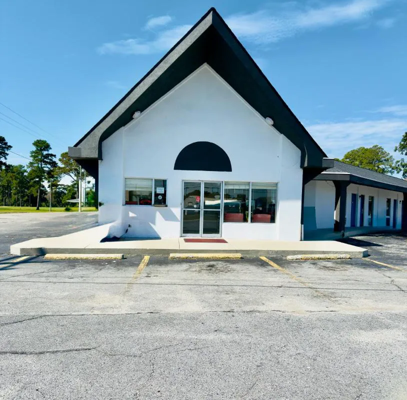 Ross Motel hotel hero