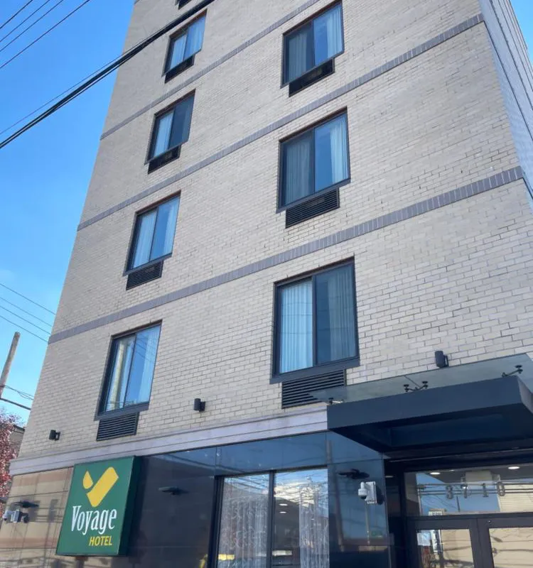 Voyage Hotel hotel hero