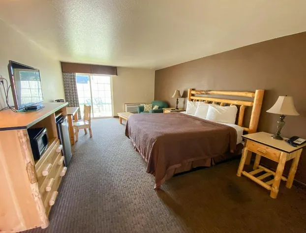 Sisters Inn And Suites hotel detail image 4