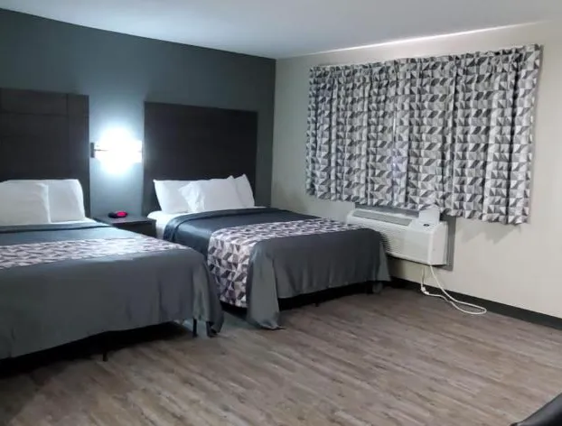 Crescent Park Motel & Suites hotel detail image 1