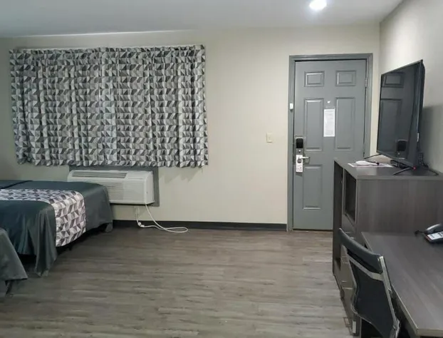 Crescent Park Motel & Suites hotel detail image 3