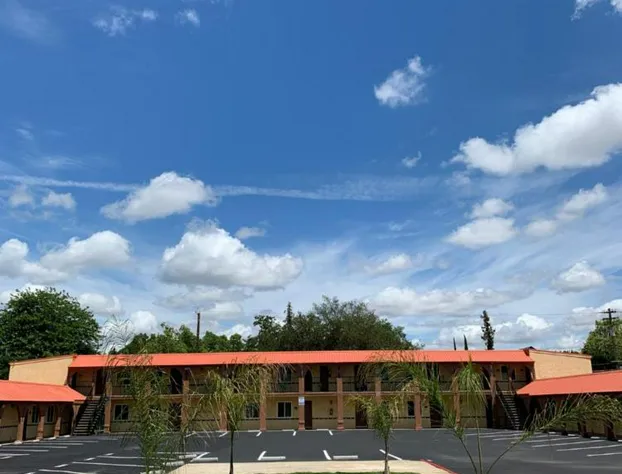 The Greens Hotel - Stockton Blvd hotel detail image 1