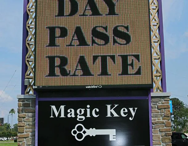 Magic Key (No Resort Fee) hotel detail image 4