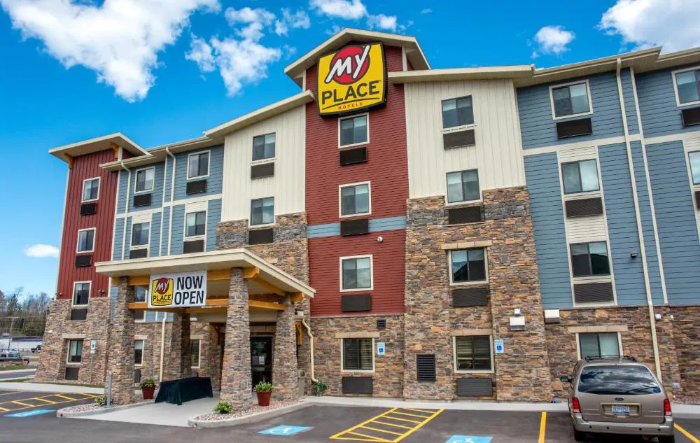 My Place Hotel - Marquette, MI hotel hero
