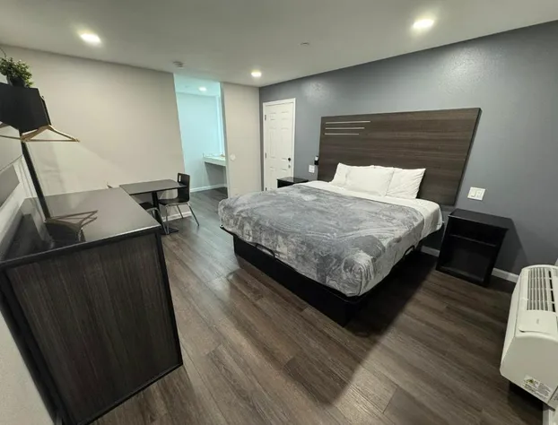 Deep Creek hotel detail image 4