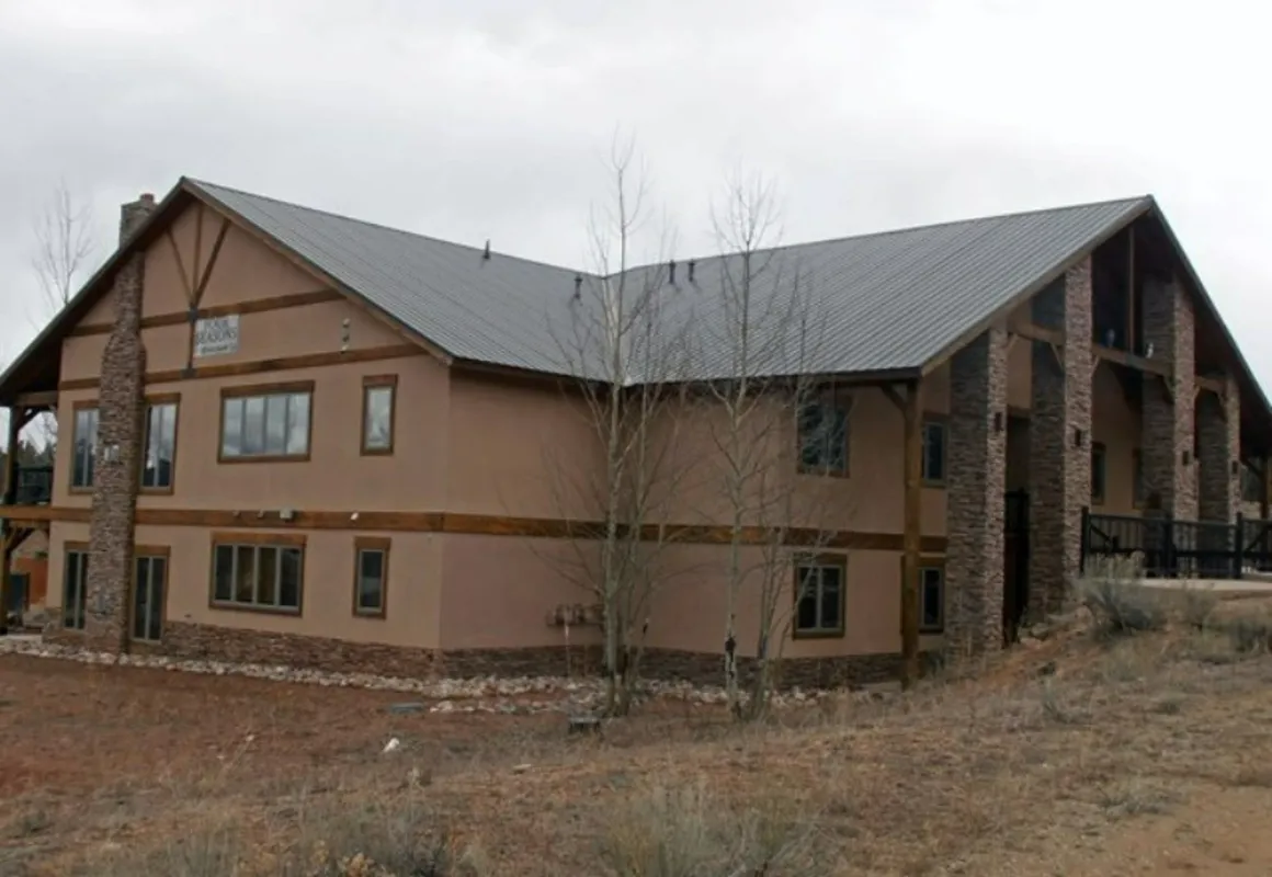 Four Seasons hotel hero