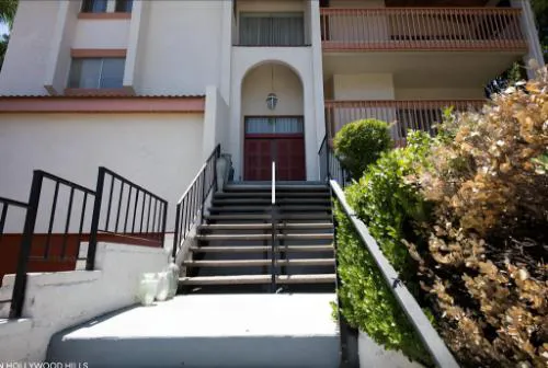 Bed and Breakfast in Hollywood Hills hotel hero