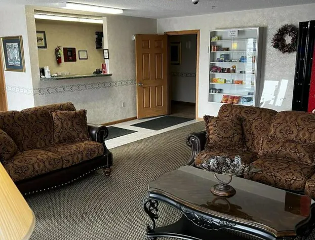 Budget Host Inn & Suites hotel detail image 4