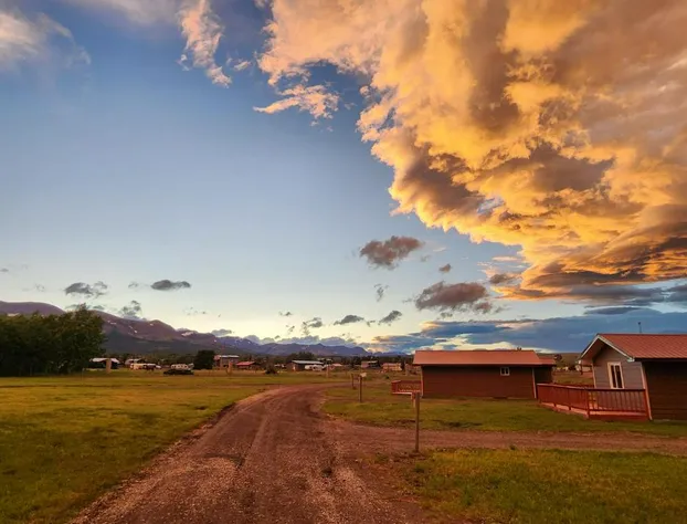 Circle R Motel hotel detail image 3