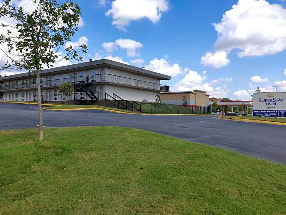 Super Stay Inn hotel hero