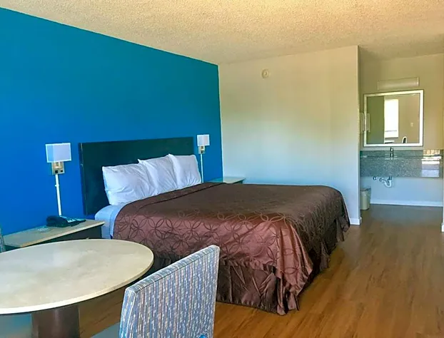 Super Stay Inn hotel detail image 4