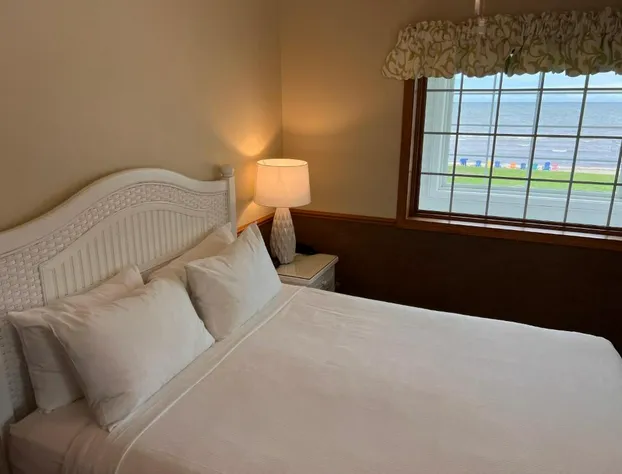 Bay Breeze Resort hotel detail image 2