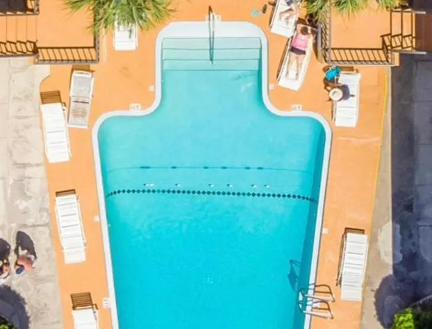 Royal Canadian Motel hotel detail image 1