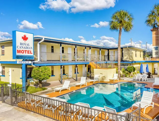 Royal Canadian Motel hotel detail image 2