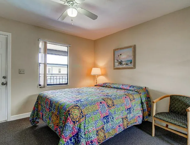 Royal Canadian Motel hotel detail image 3