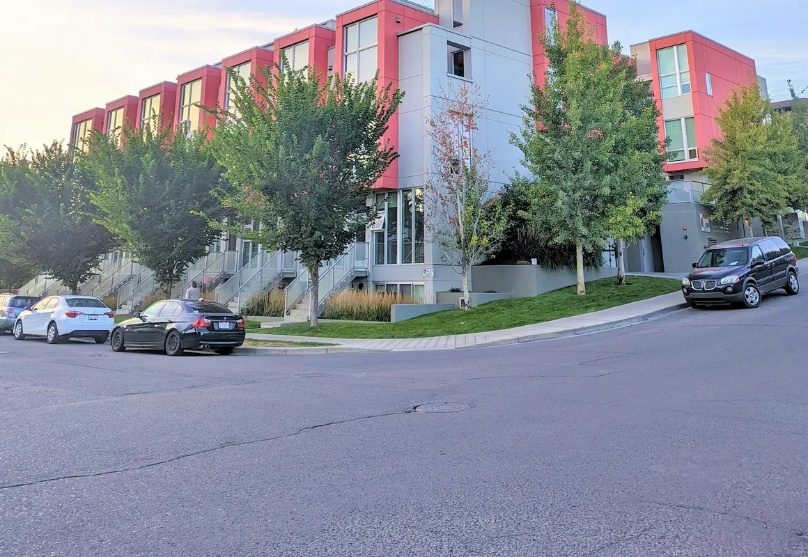 Monki Di Executive Suites - GLAS - Luxury Inner City Home 3 min to Downtown w Private Rooftop Patio Fireplace hotel hero