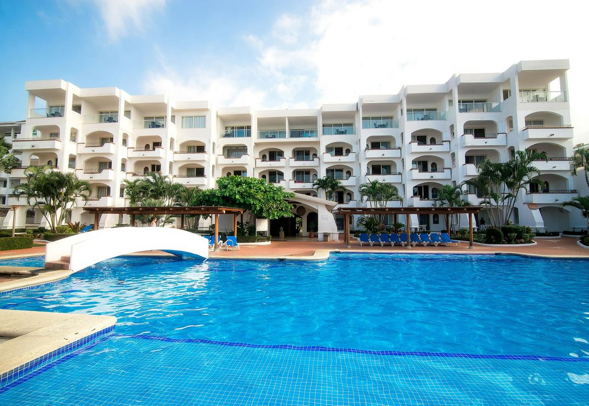 Casablanca Resort hotel hero