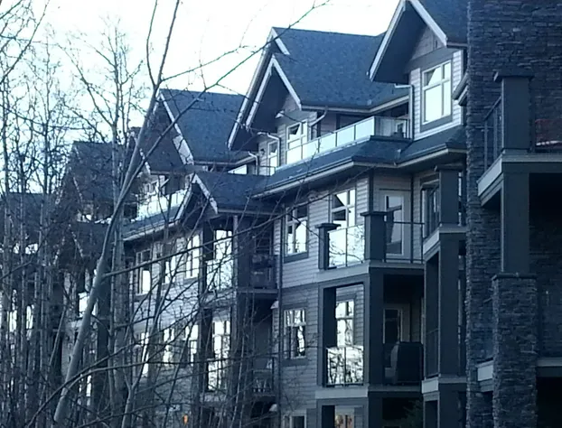 Pinnacle Inn & Suites Aspen hotel detail image 1