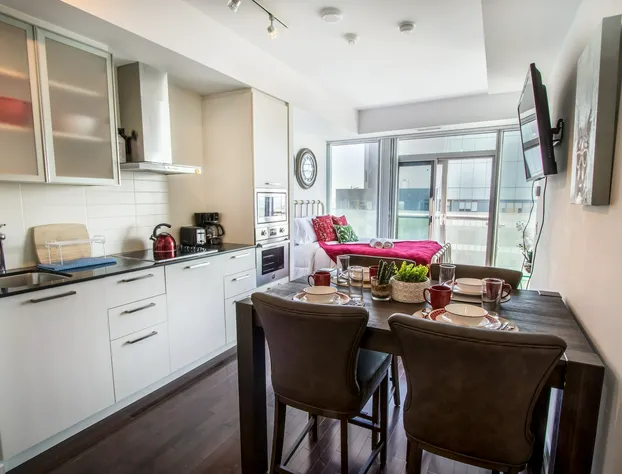 MiCasa Suites - Modern Executive Condo hotel detail image 4