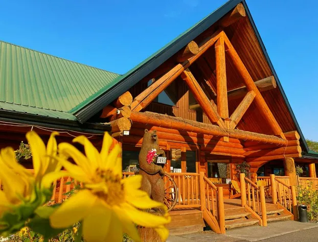 Bear's Claw Lodge hotel detail image 3