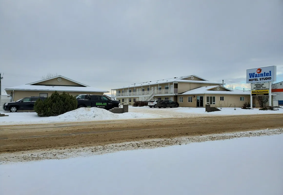 waintel studio-wainwright motel hotel hero