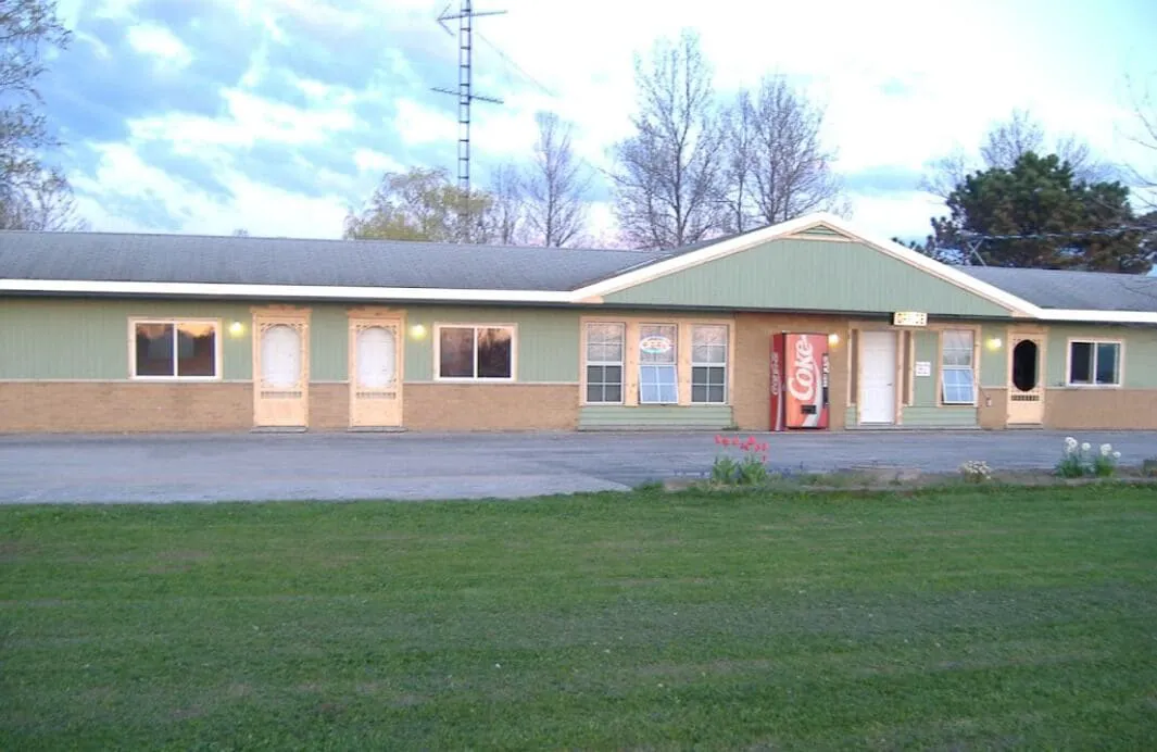 Tay Motel hotel hero