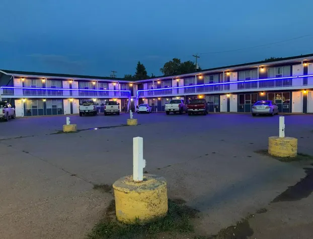 Raven Motor Inn hotel detail image 1