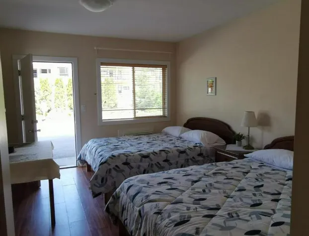 Coquihalla Motel hotel detail image 3