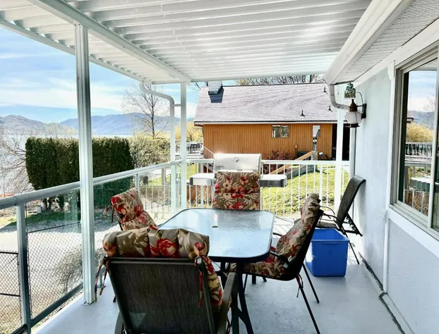 Peachland Beach Resort hotel detail image 4