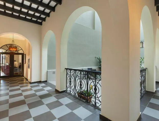 Decanter Hotel hotel detail image 4