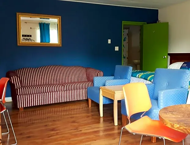 All Tucked Inn hotel detail image 3