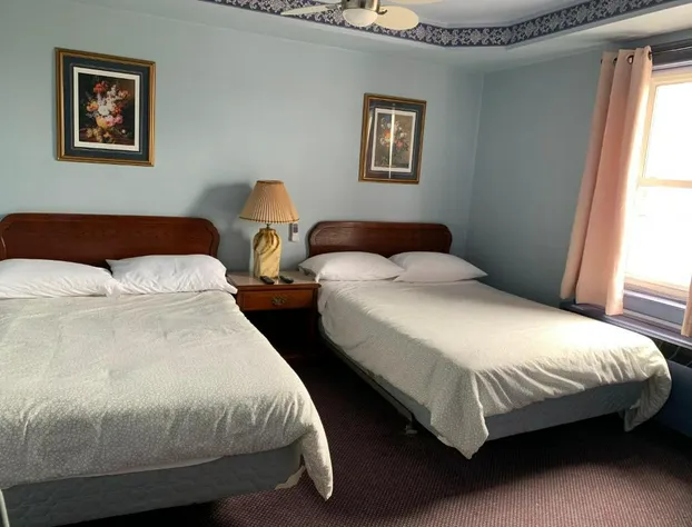 Lakeview Hotel hotel detail image 4