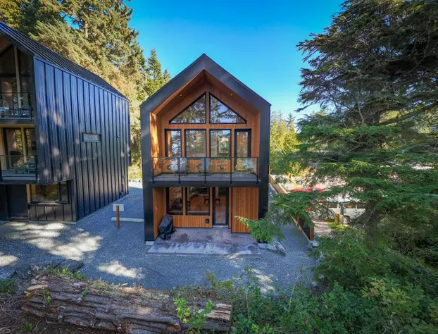 The Cabins at Terrace Beach hotel detail image 3