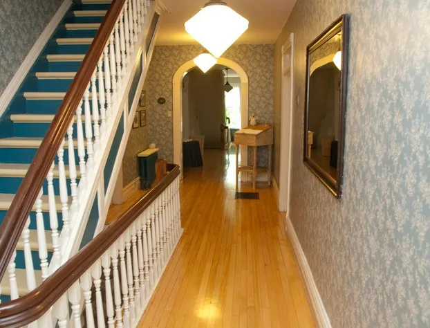 Au Clos Rolland Couette and hotel detail image 4