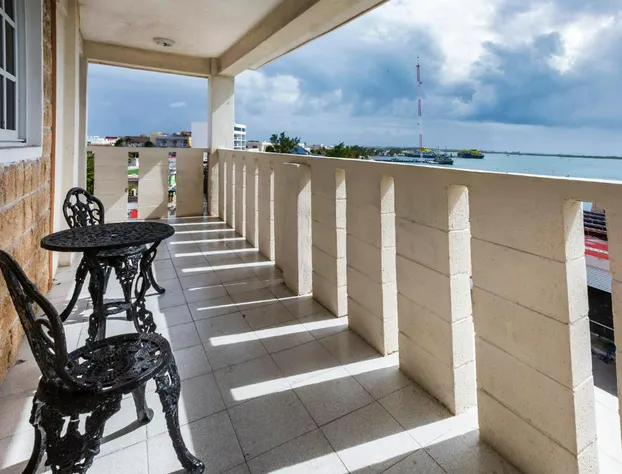 D Gomar hotel detail image 1