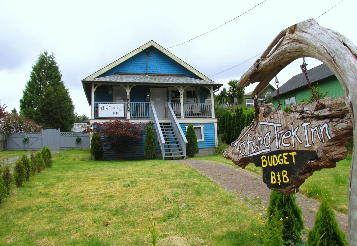 Tofino Trek Inn hotel hero