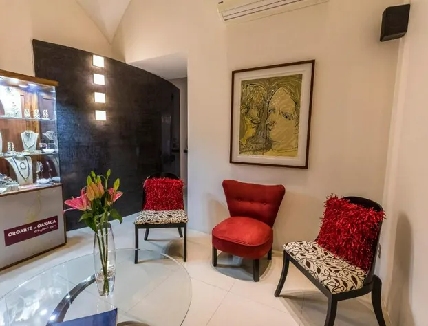 Marialicia Suites hotel detail image 2