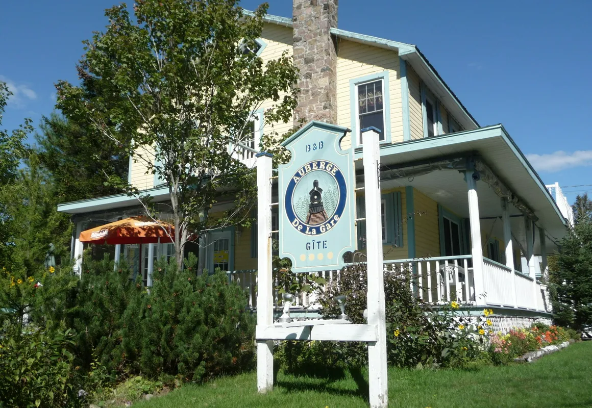 Auberge de la Gare hotel hero